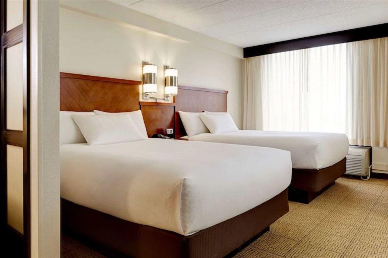 Hyatt Place Detroit/Utica Exterior photo